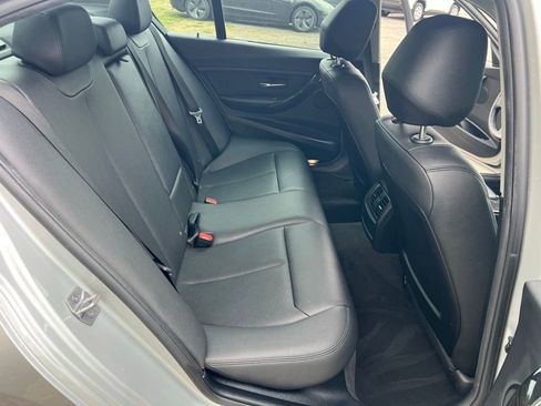 Used 2018 BMW 320i xDrive Sedan image 15