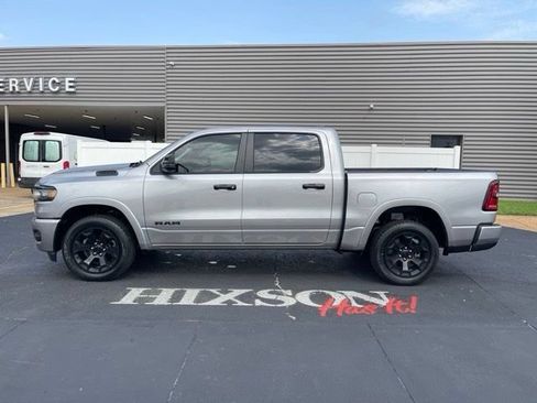 Used 2025 RAM 1500 Big Horn AWD/4WD image 2