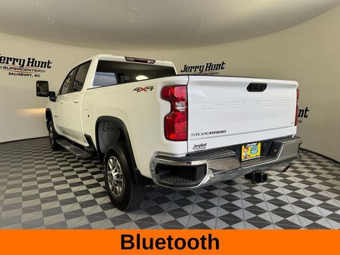 Used 2024 Chevrolet Silverado 2500 LT image 6