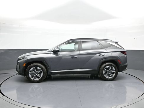Certified 2025 Hyundai Tucson SEL AWD/4WD image 9