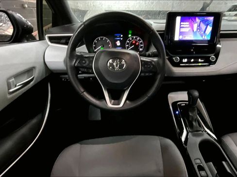Used 2024 Toyota Corolla SE image 8