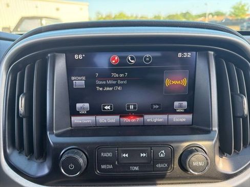 Used 2015 GMC Canyon SLE RWD image 21