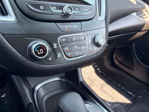 Used 2024 Chevrolet Malibu LT FWD image 23