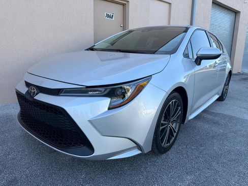 Used 2022 Toyota Corolla L FWD image 2