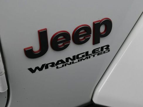Used 2018 Jeep Wrangler Unlimited Rubicon image 44