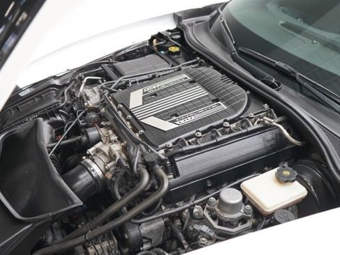 Used 2016 Chevrolet Corvette Z06 w/ 3LZ Preferred Equipment Group image 35