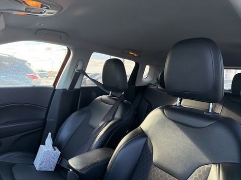 Used 2019 Jeep Compass Altitude image 16