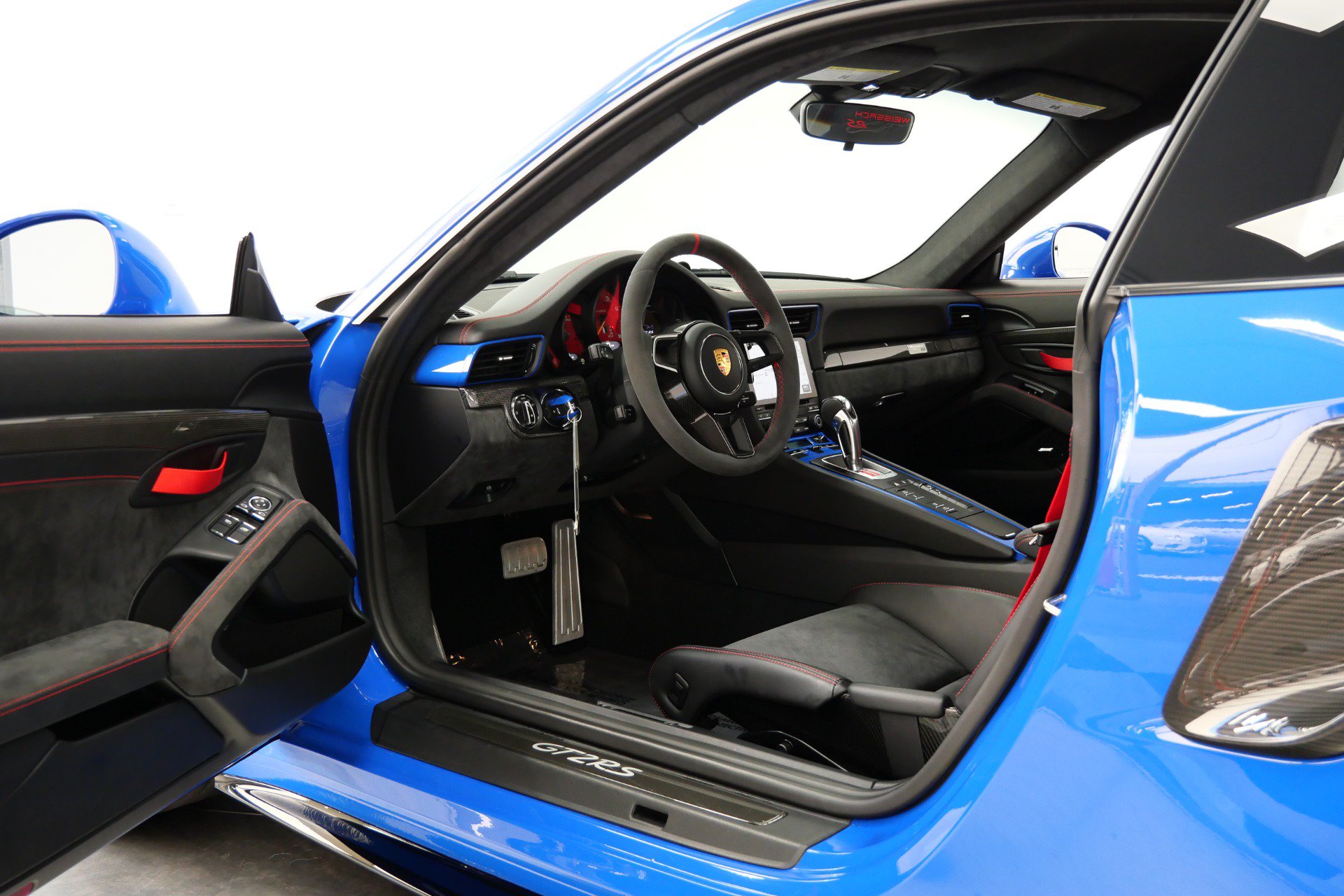 Used 2019 Porsche 911 GT2 RS RWD image 22