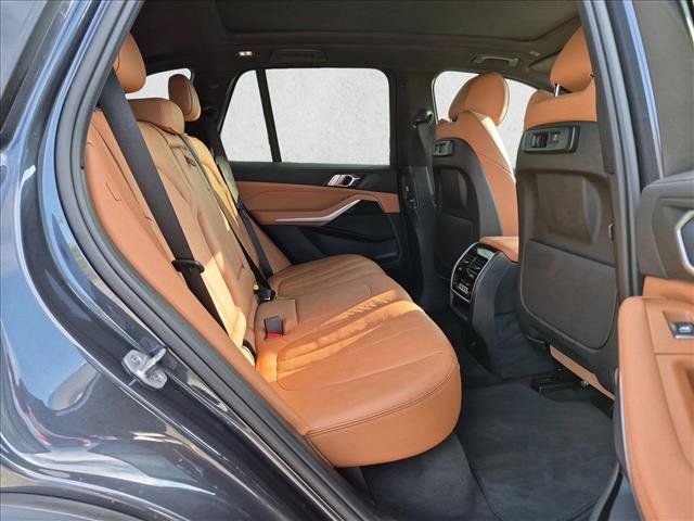 Used 2021 BMW X5 xDrive40i w/ Convenience Package AWD/4WD image 19