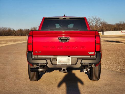 New 2026 Toyota Tacoma SR image 8