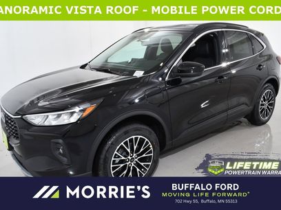 New 2026 Ford Escape SE w/ Class II Trailer Tow Package