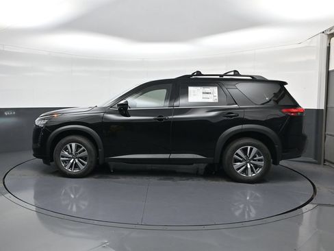 New 2026 Nissan Pathfinder SL FWD image 5