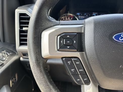 Used 2017 Ford F150 Lariat AWD/4WD image 8