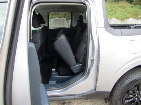 Certified 2024 Ford Maverick XLT w/ XLT Luxury Package image 19