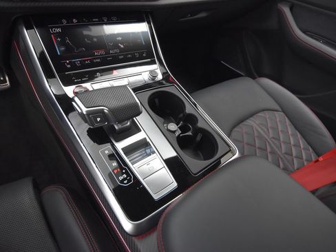 Used 2025 Audi SQ7 Prestige AWD/4WD image 40