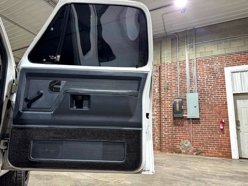 Used 1993 Dodge D/W Truck 350 image 18