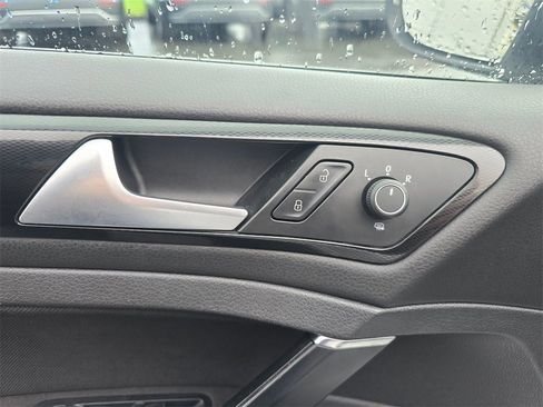 Used 2017 Volkswagen GTI S image 20