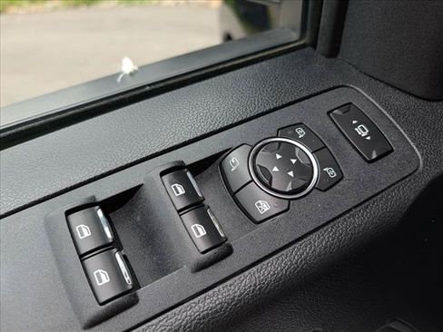 Used 2019 Ford F250 Lariat w/ Chrome Package AWD/4WD image 31