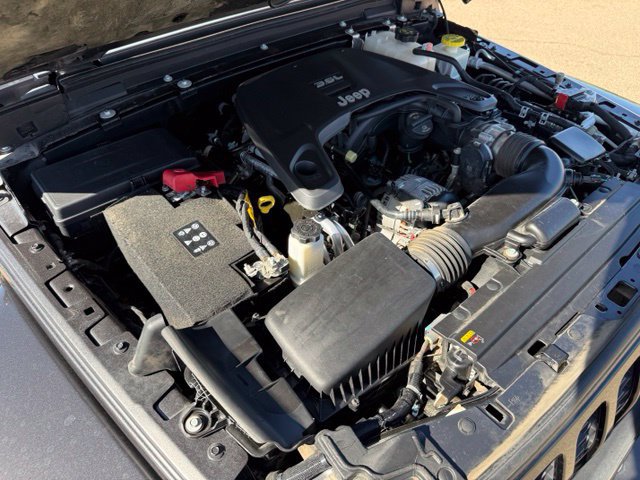 Used 2021 Jeep Gladiator Sport AWD/4WD image 38