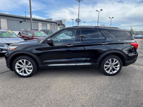Certified 2022 Ford Explorer Platinum w/ Equipment Group 601A AWD/4WD image 3