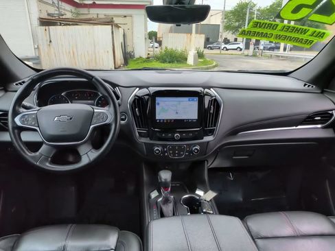 Used 2023 Chevrolet Traverse RS AWD/4WD image 12