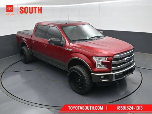 Used 2015 Ford F150 King Ranch w/ Equipment Group 601A Luxury AWD/4WD image 48