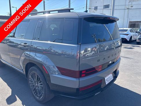 Used 2025 Hyundai Santa Fe Calligraphy FWD image 8