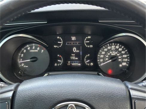 Used 2018 Toyota Sequoia SR5 w/ Carpet Cargo Mat Package image 18