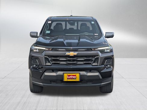 Used 2024 Chevrolet Colorado LT w/ LT Convenience Package III AWD/4WD image 2