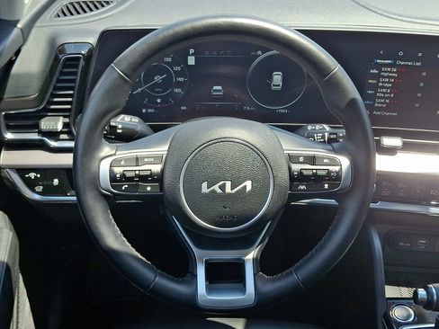 Used 2024 Kia Sportage SX AWD/4WD image 12
