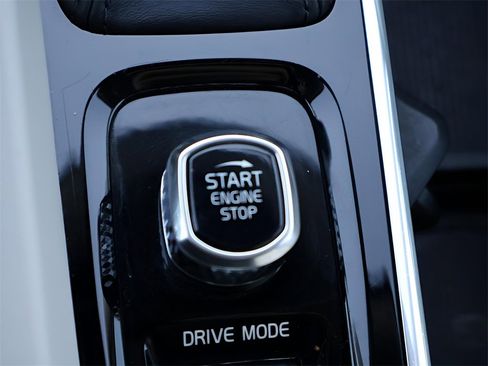 Used 2020 Volvo XC60 T5 Inscription image 28