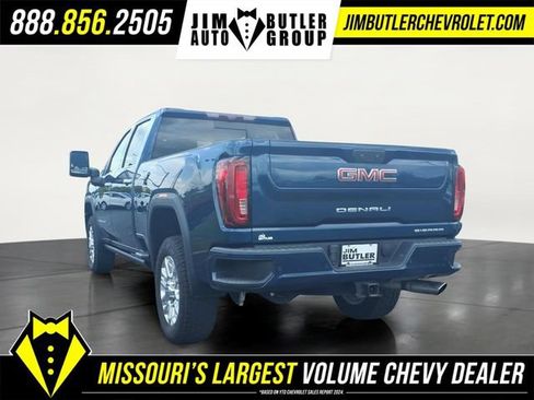 Used 2022 GMC Sierra 2500 Denali w/ Denali Ultimate Package AWD/4WD image 2
