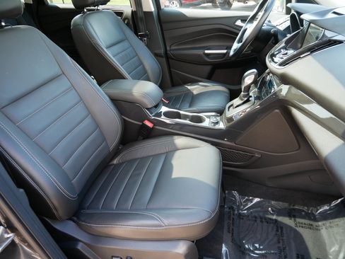 Used 2016 Ford Escape Titanium AWD/4WD image 23