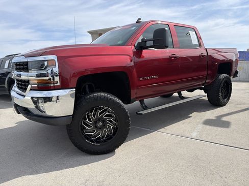 Used 2018 Chevrolet Silverado 1500 LT w/ All Star Edition image 5