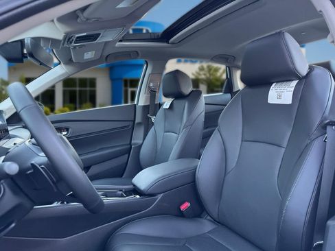 New 2025 Honda Accord EX-L image 14