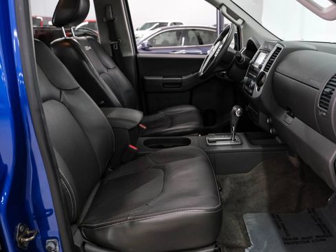 Used 2015 Nissan Xterra PRO-4X w/ Pro-4x Leather Package AWD/4WD image 31