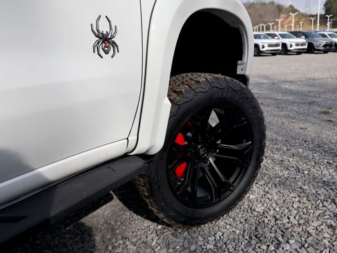 New 2025 Chevrolet Silverado 1500 LT Trail Boss w/ Convenience Package II image 9