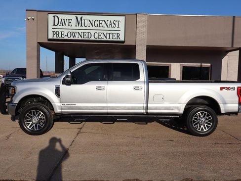 Used 2019 Ford F350 Lariat w/ Lariat Value Package image 2