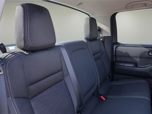Used 2023 Nissan Frontier SV image 22