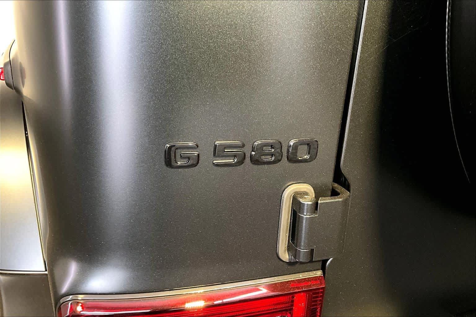 New 2027 Mercedes-Benz G 580 e image 6