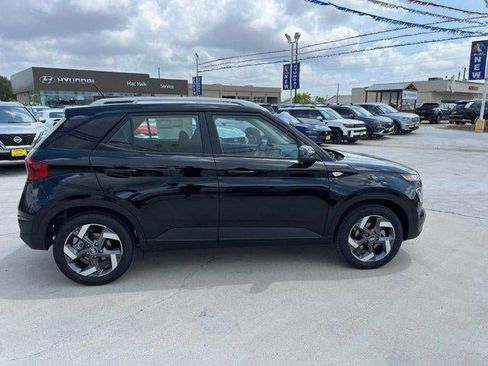 New 2026 Hyundai Venue SEL FWD image 34