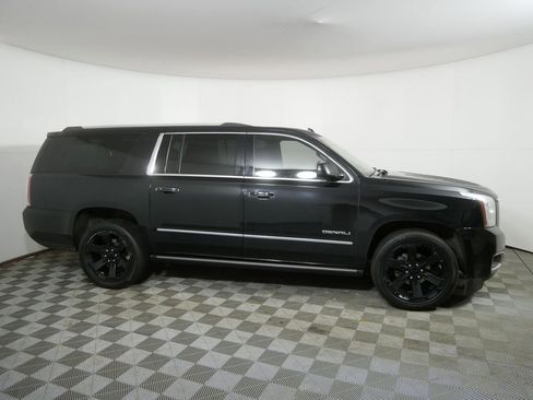 Used 2017 GMC Yukon XL Denali w/ Open Road Package image 2
