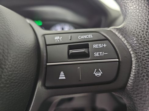 Certified 2024 Honda HR-V LX image 24
