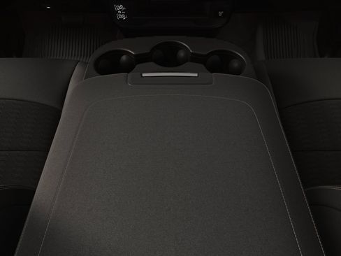 New 2026 RAM 3500 Tradesman AWD/4WD image 4
