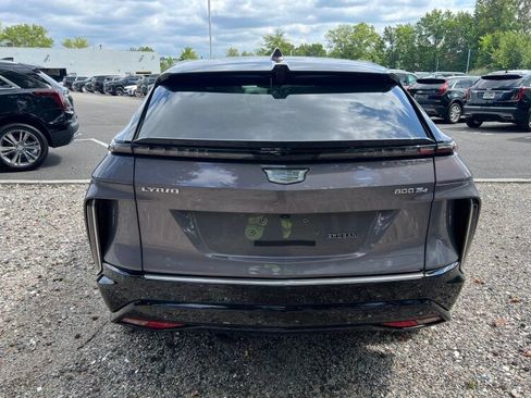 Used 2024 Cadillac Lyriq Luxury AWD/4WD image 5