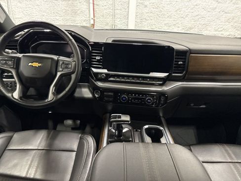 Used 2023 Chevrolet Silverado 1500 High Country w/ High Country Premium Package image 14