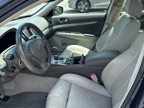 Used 2013 INFINITI G37 Journey w/ Premium Pkg RWD image 10