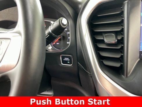 Used 2023 GMC Acadia SLT w/ Preferred Package image 6