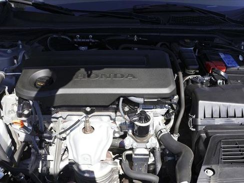 Used 2025 Honda Civic Sport image 30