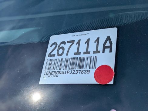 Used 2023 Chevrolet Traverse LT image 36